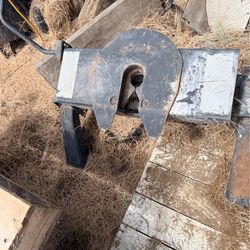 5th Wheel Trailer Hitch
