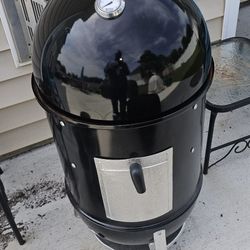 Weber Smokey Mountain 18 Inches