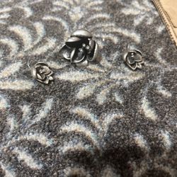 earrings rings