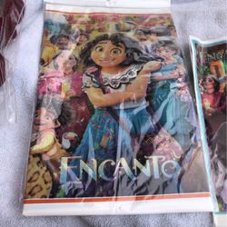 Disney Encanto, Plastic Table Cloth, 22 Plastic Loot Bags, 2 Different Prints