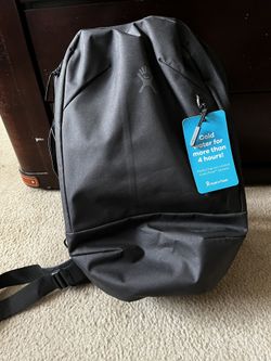 Hydro flask Day Pack