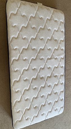 Sleepy’s Rest Medium Twin Mattress – Innerspring (Used as New)