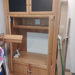 Desk Entertainment Set