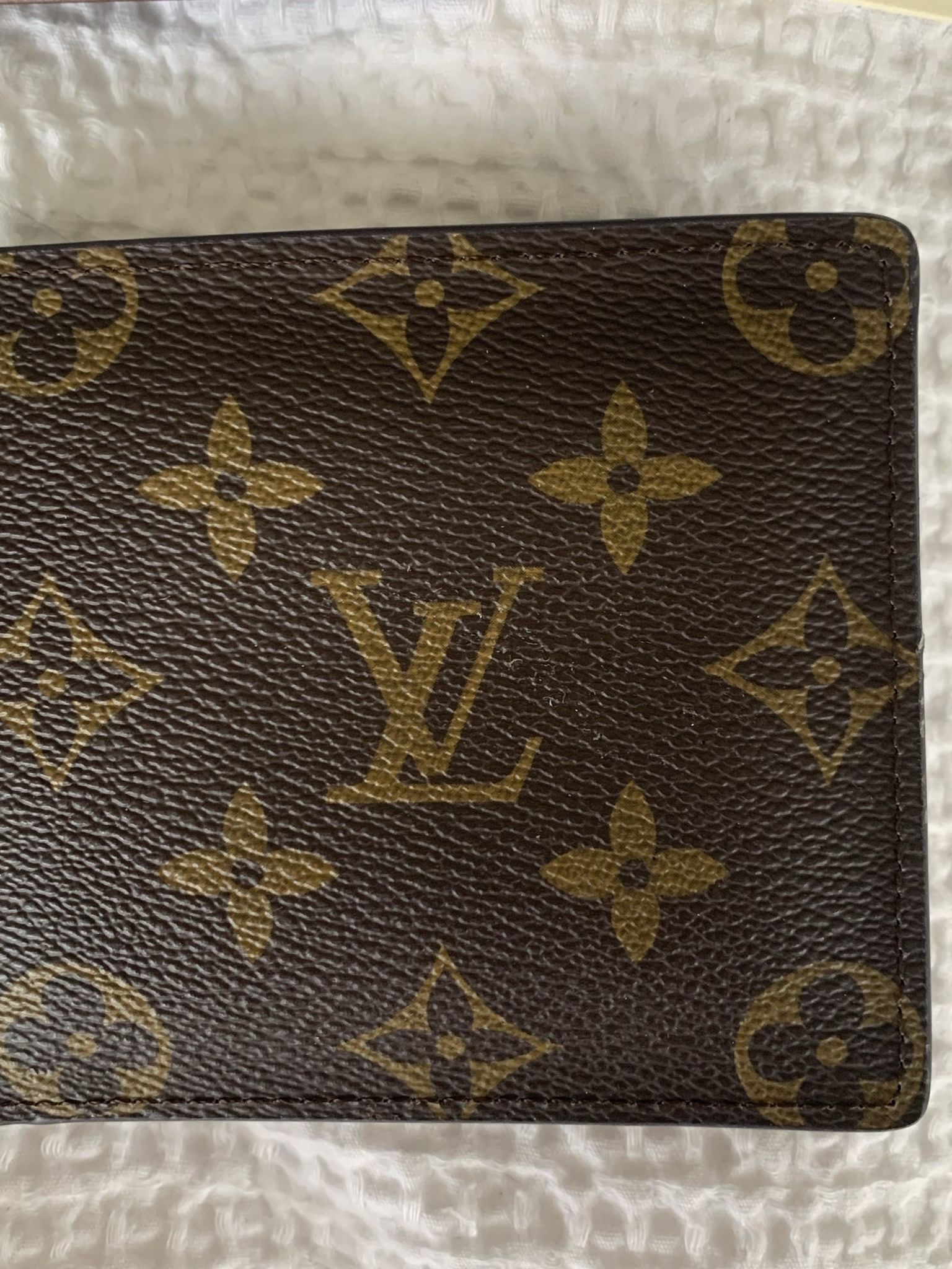 Louis Vuitton Mongram Men’s Leather Wallet