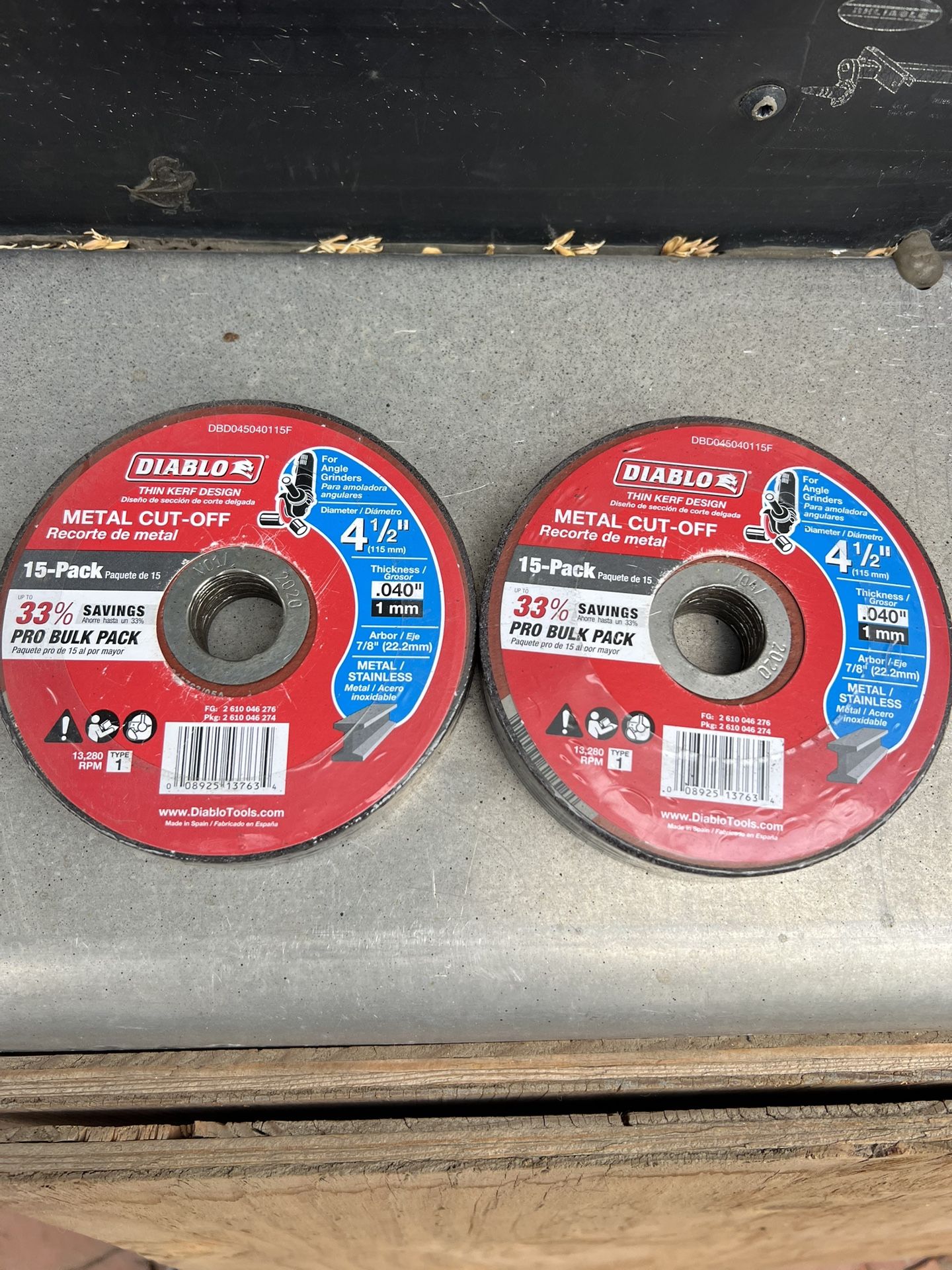 DIABLO 4-1/2 in. x 0.040 in. x 7/8 in. Thin Kerf Metal Cut-Off Disc (15-Pack)