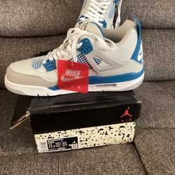 NEW  NEVER USED Jordan 4 Retro 