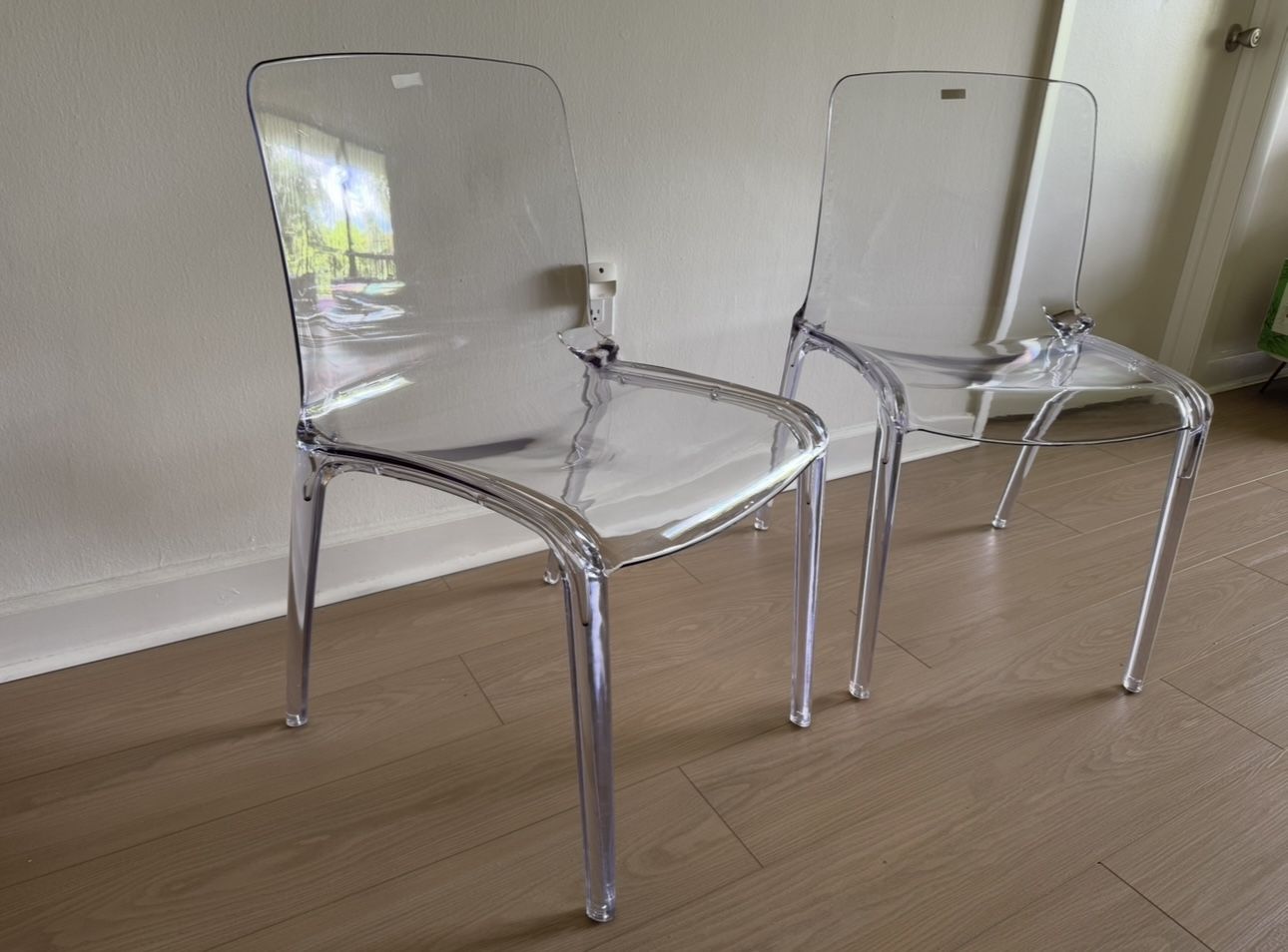 Transparent Acrylic / Plastic Stackable Dining Chair with Waterfall Edge Seat