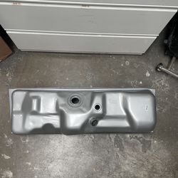 43-5040 LMC Truck 16 Gallon Gas Tank Ford F150 Shortbed 80-84