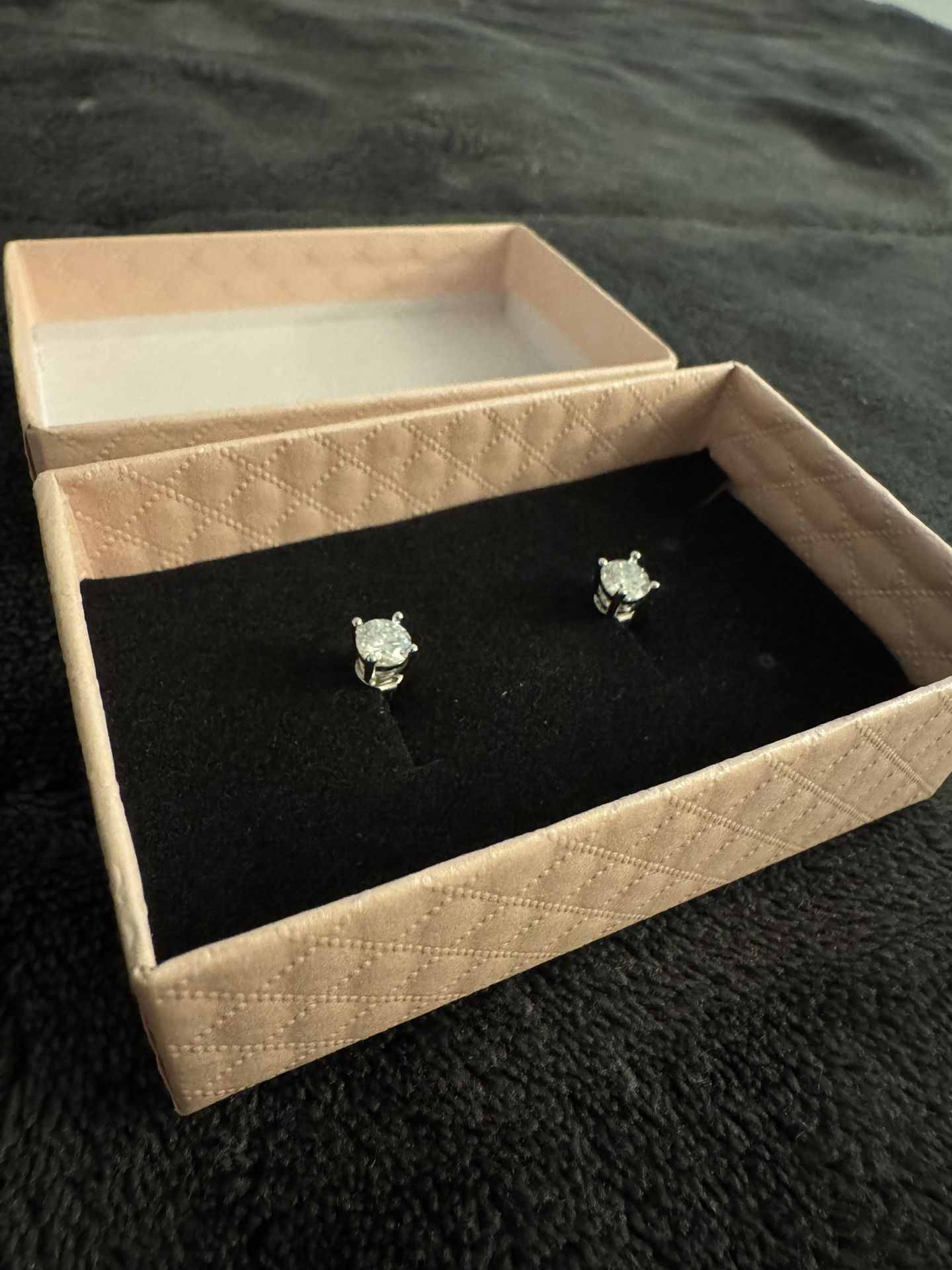 0.5 Ct Diamond Earrings With Certifications