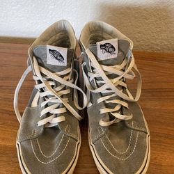 Vans 8 Men’s / 9.5 Women’s 
