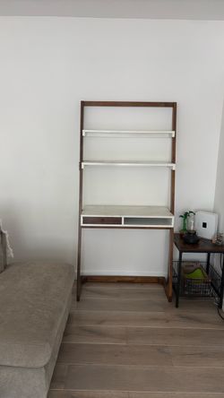 Used shelve