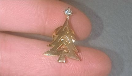 vintage Avon "Festival Lights" Christmas tree lapel tie tac pin