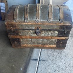 Vintage Trunk