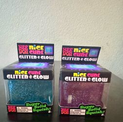 Glitter Cubes Blue & Purple 💙💜 Needohs
