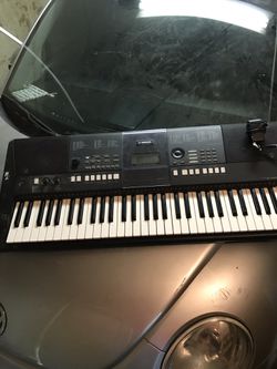 Portable Keyboard Yamaha