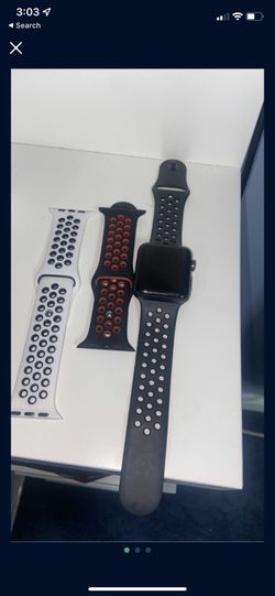 APPLE WATCH series 3 42 Mm NIKE EDITION - Original Box And Charger Included!