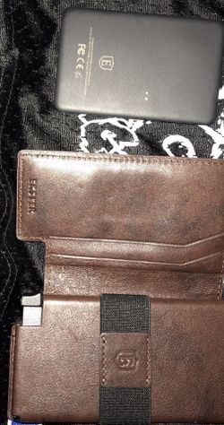 Elster wallet brand new condition with tracker