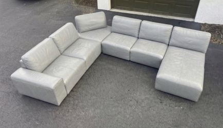 Couch/Sofa Sectional - Modular - Light Gray - Delivery Available 🚛