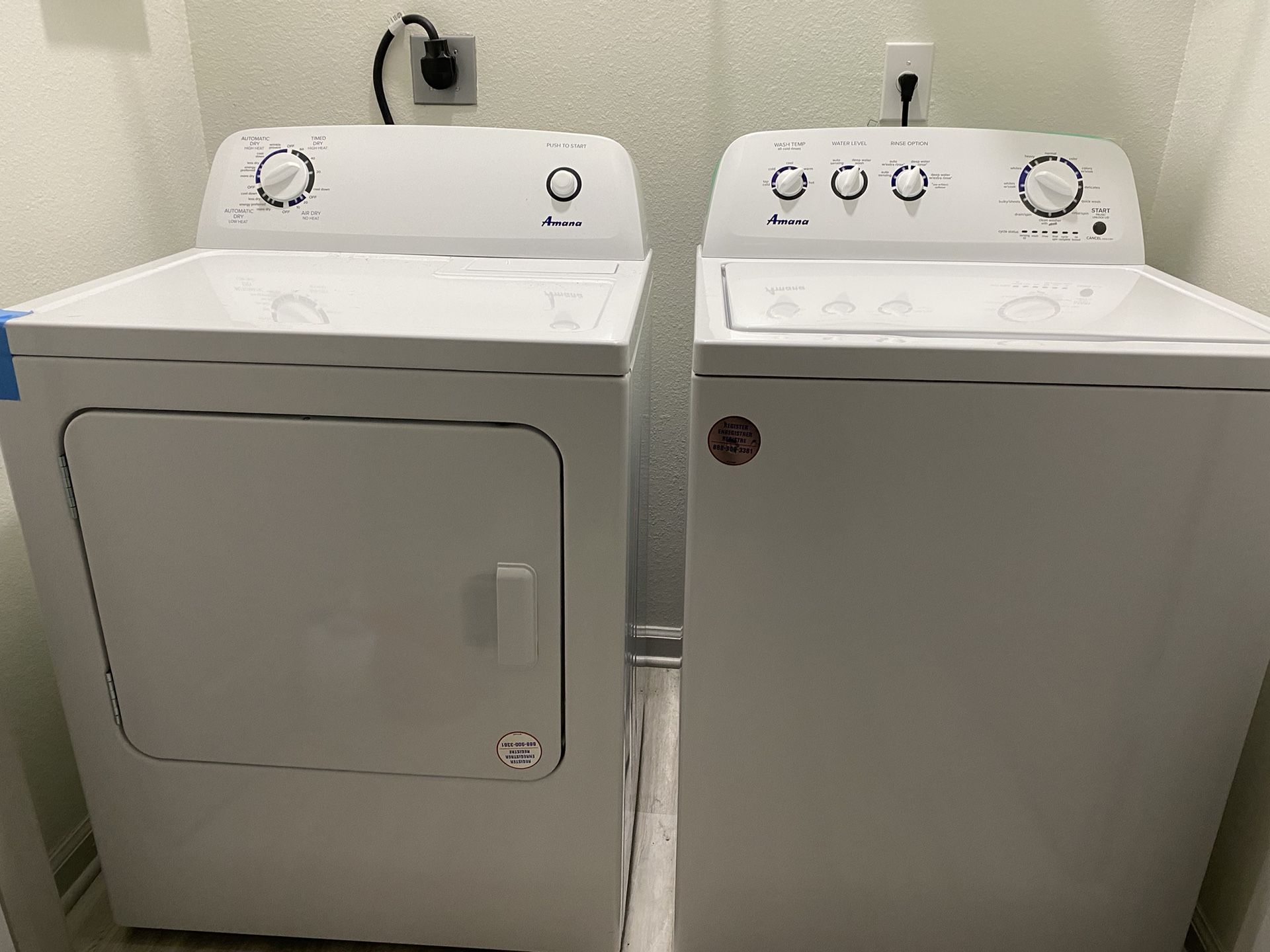 Like brand New! Amana Washer And Dryer Set For Sale