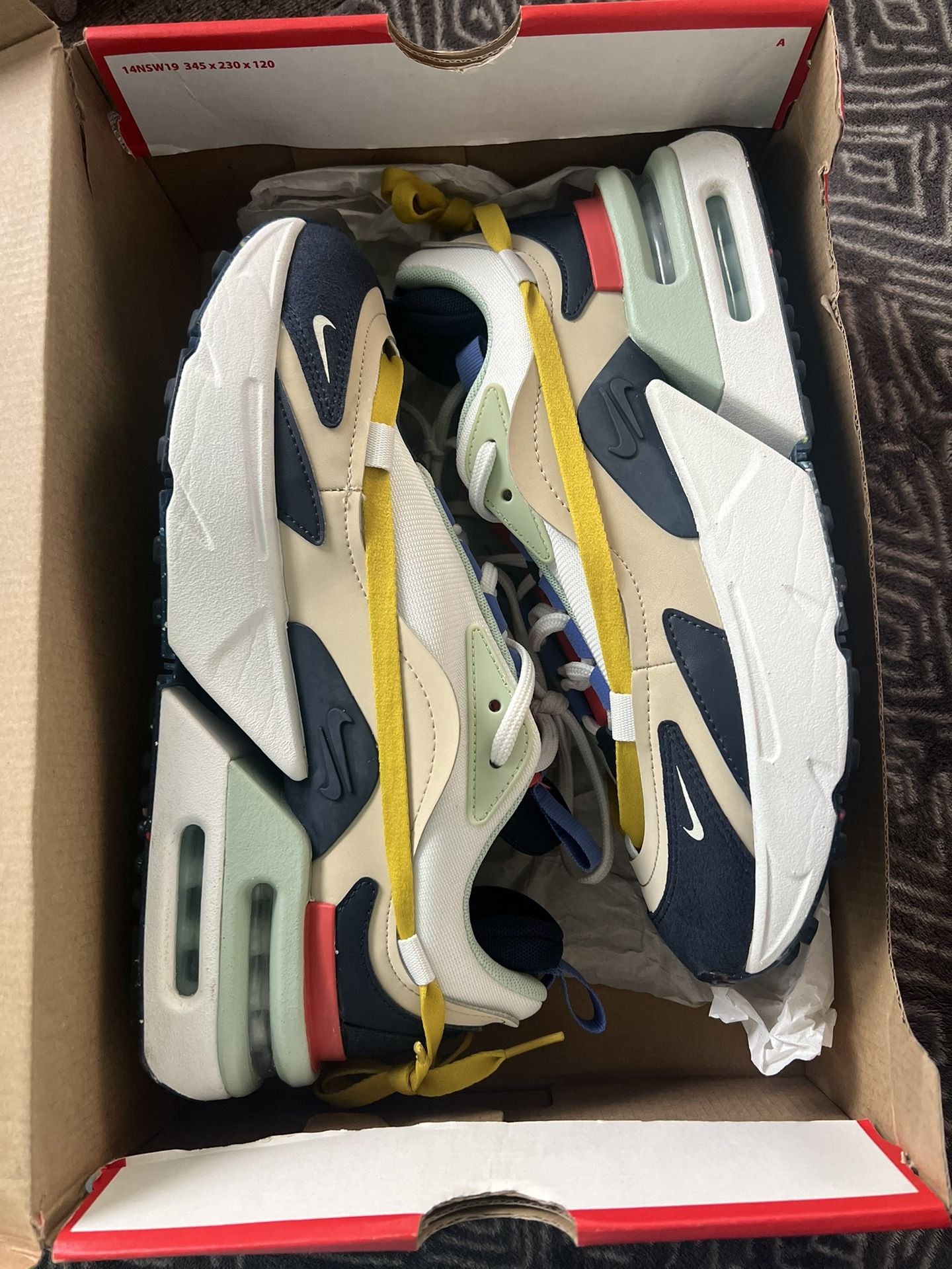 Nike Air max Furyosa Size 10