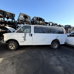 2005 express van parts