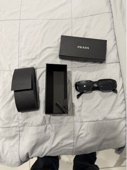 prada glasses