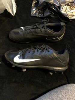 Nike baseball cleats (new)