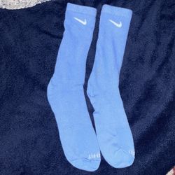 Nike blue Dri-Fit Athletic socks Carolina Blue men’s size large