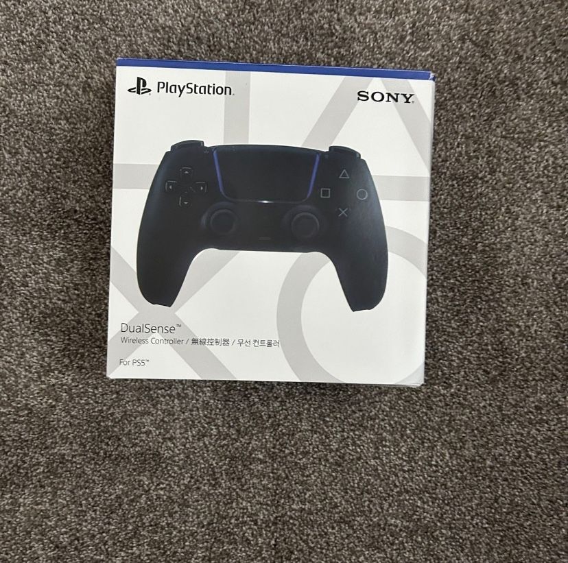 Black PS5 Controller