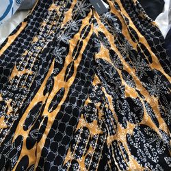 Robert Louis NWT Skirt Medium 