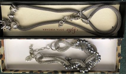 Sophia Vergara Elephant Necklace N Bracelet