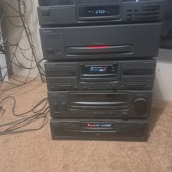 Kenwood  Home Stereo  -speakers