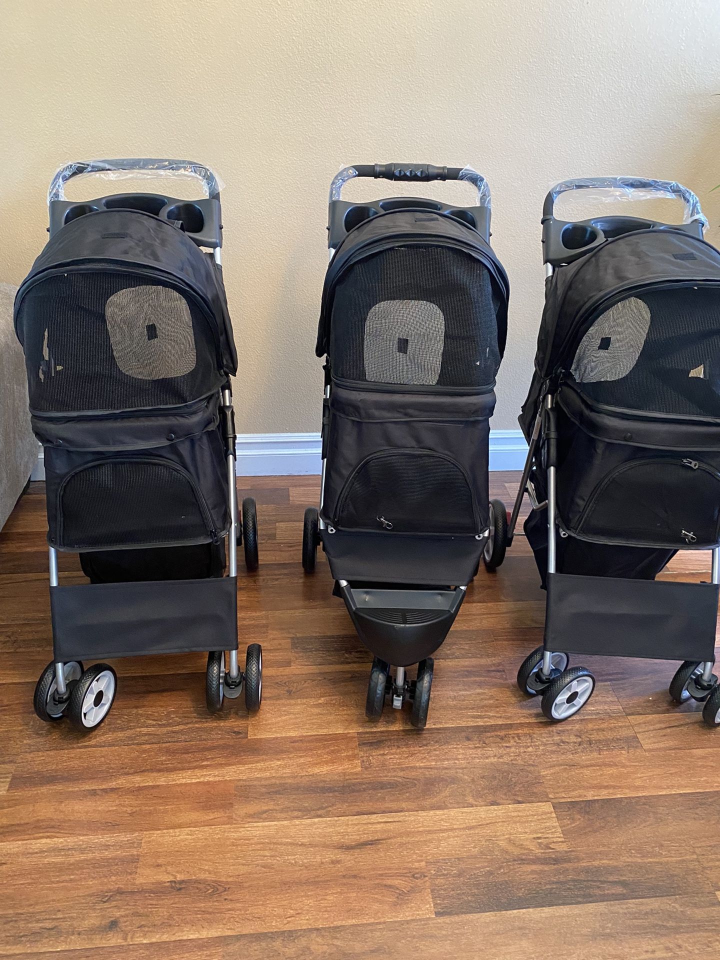 PETS STROLLER BRAND NEW PERFECT FOR BABY DOGS 🐕 🐕🐕🐕