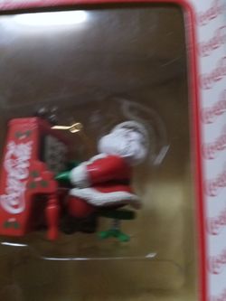Vintage Xmas coca cola tree ornament like new perfect located in palm springs ca