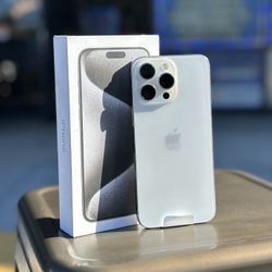 iPhone 15 Pro Max (Factory Unlocked)