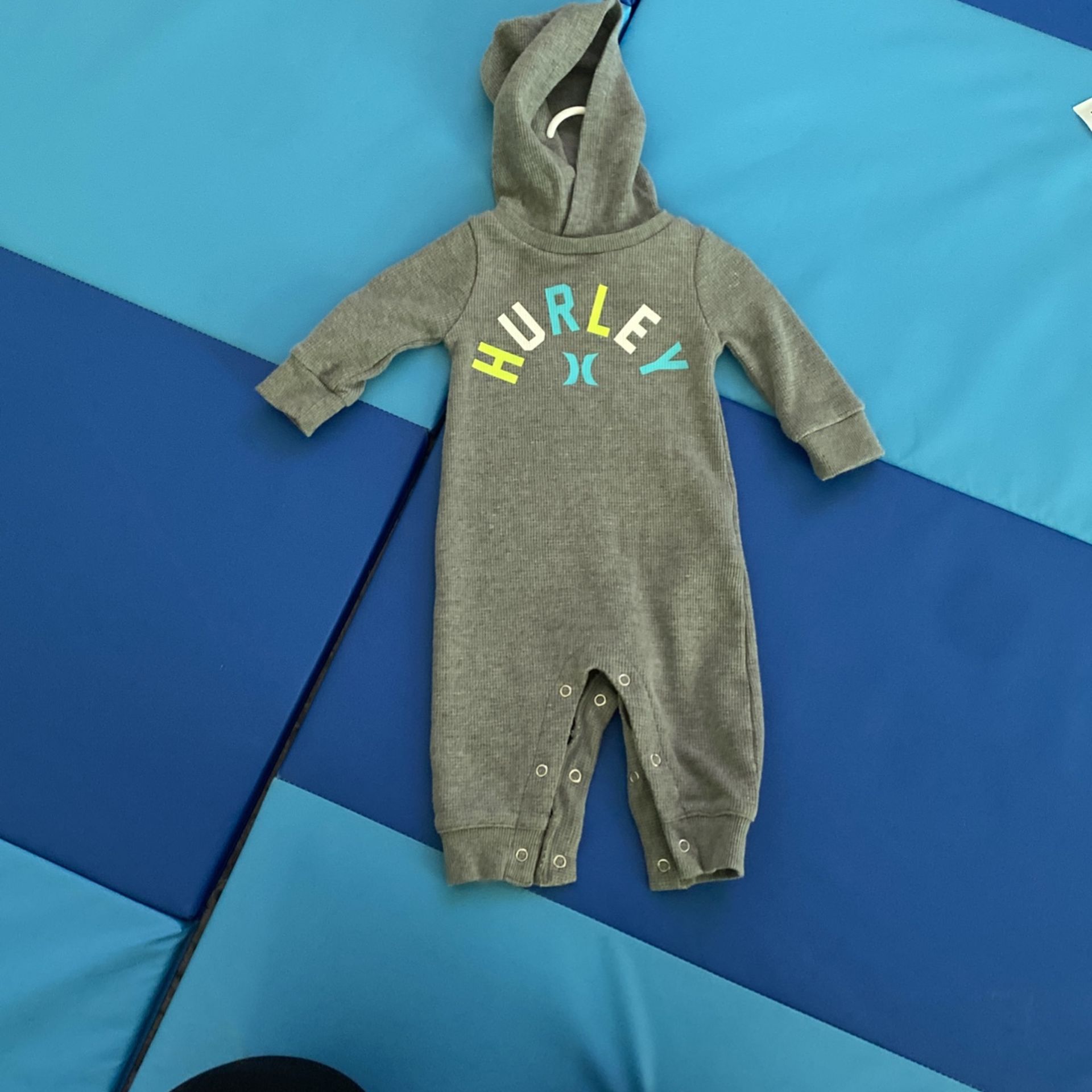 Hurley Hooded onsie 3 Months