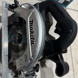 MAKITA Cordless Circular Saw