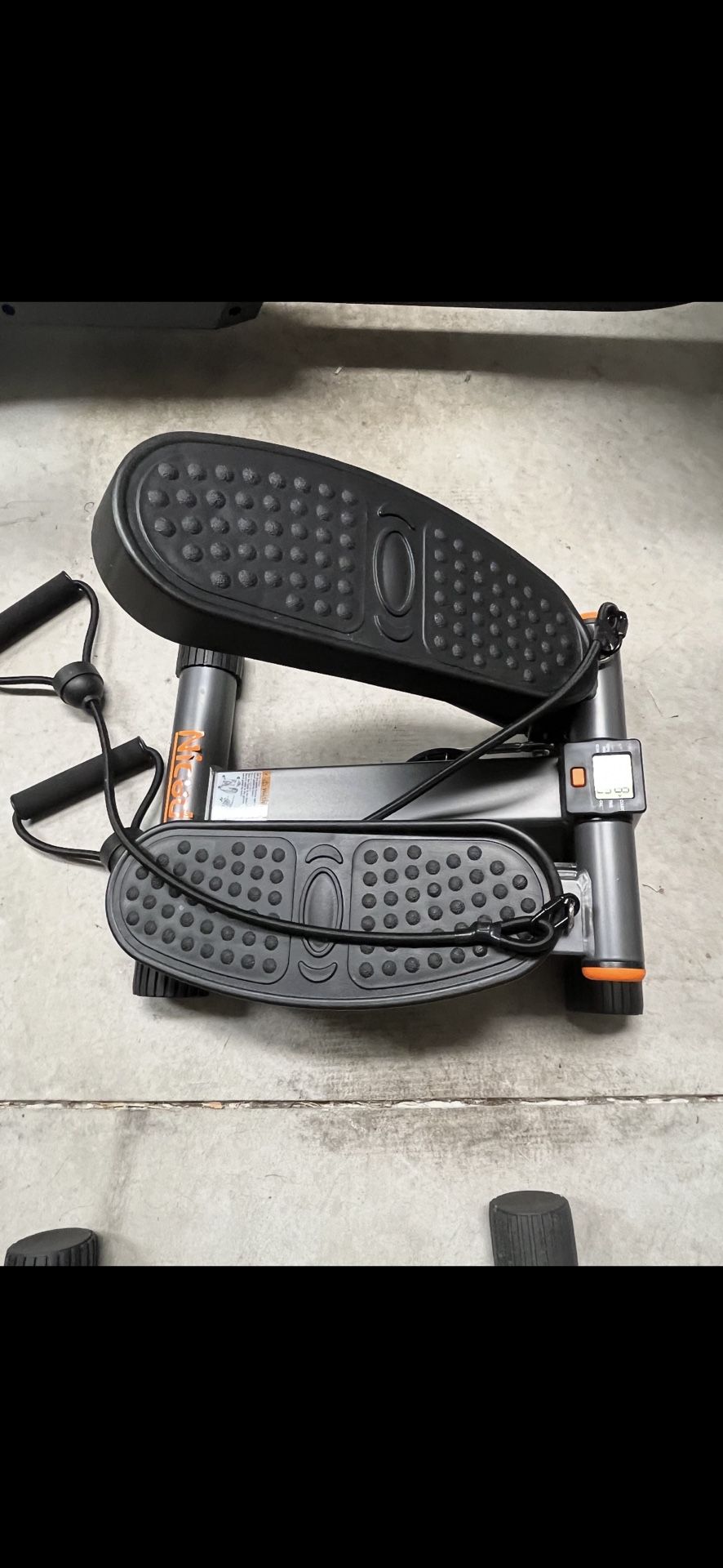 Nice Day Stepper With Resistance Cables