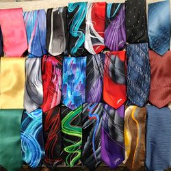 Men's Ties. Name Brands. All Color Patterns And Solids