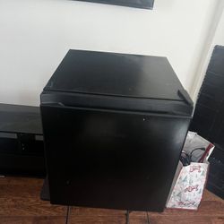 Mini Fridge 