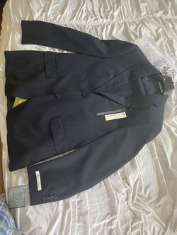 Men’s Kenneth Cole 2 piece navy suit 44R W37 NEVER WORN