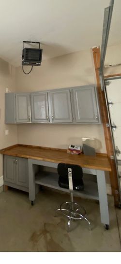 Workbench w/Wheels, butcher block top