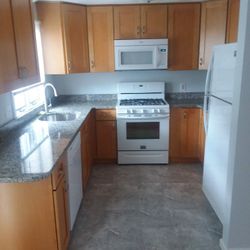 Two Bedroom / One Bathroom , Newly Remodeled,