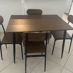 Brown Dining Room Table With Chairs