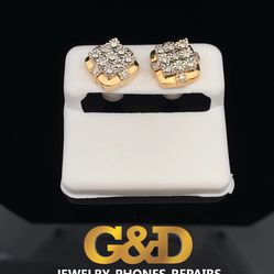 “10K Gold with Natural Diamond Earrings” 