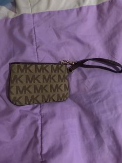 Michael Kors MK Signature Wristlet Clutch