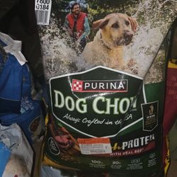 Dog Food / Cat Food