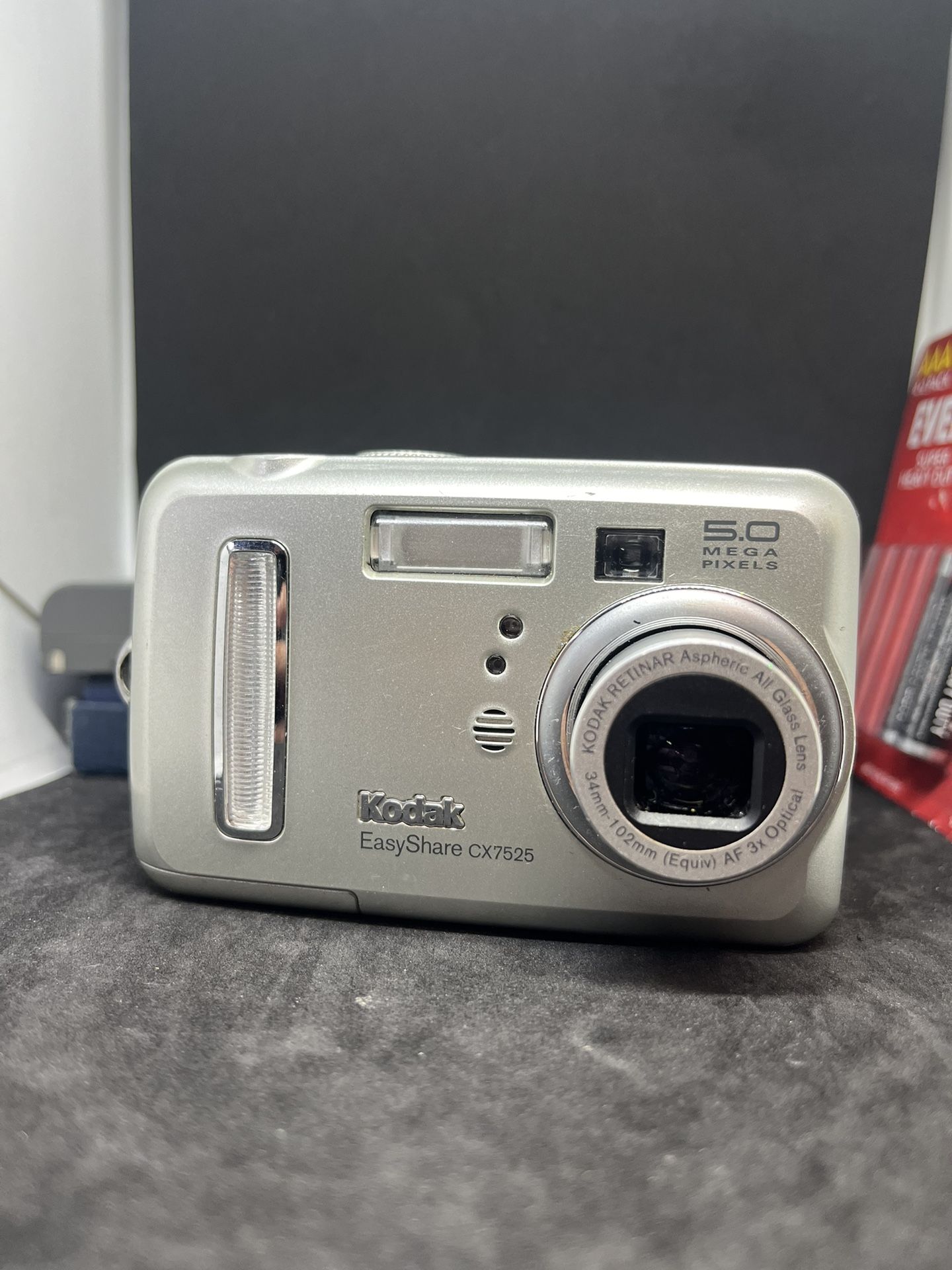 Kodak EasyShare CX7525 5.0MP Digital Vintage Camera - Silver