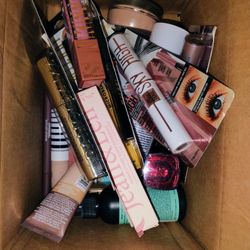 Make Up   Brand New  5 $