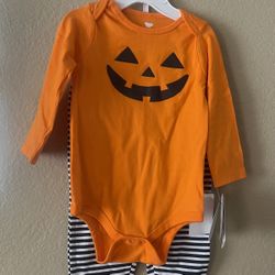 NEW Halloween Baby Set